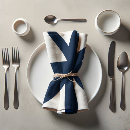 Astérisko in White and Navy Napkin